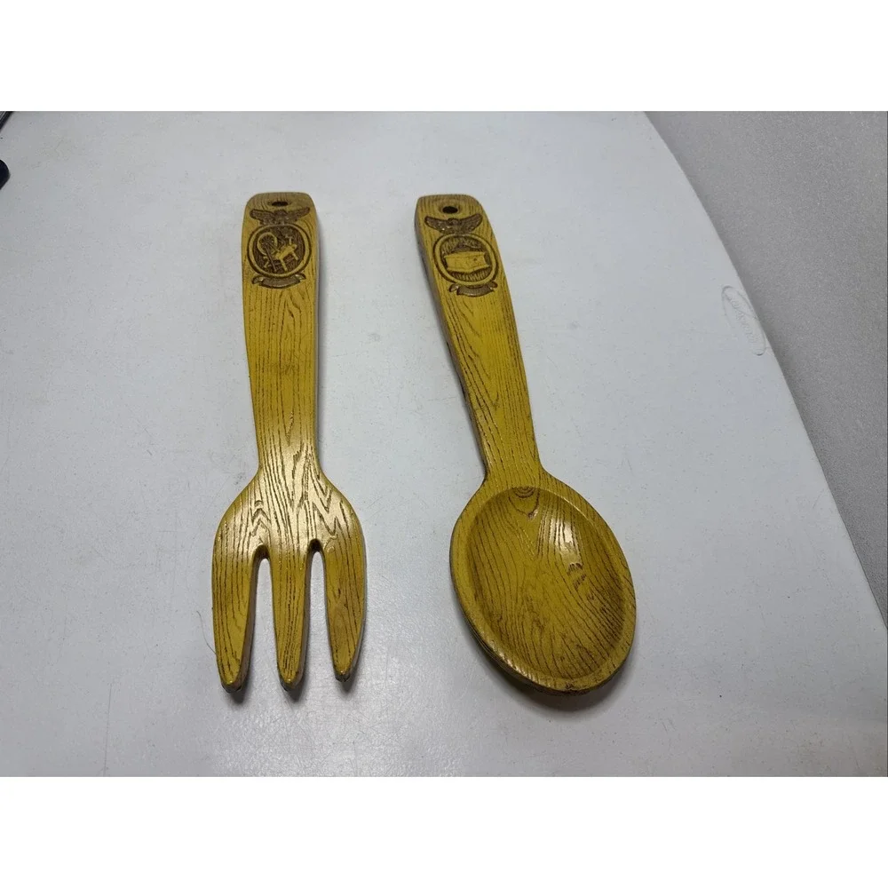 Vintage Large Wall Fork & Spoon Universal‎ Statuary Corp Wooden Decorative Vgt